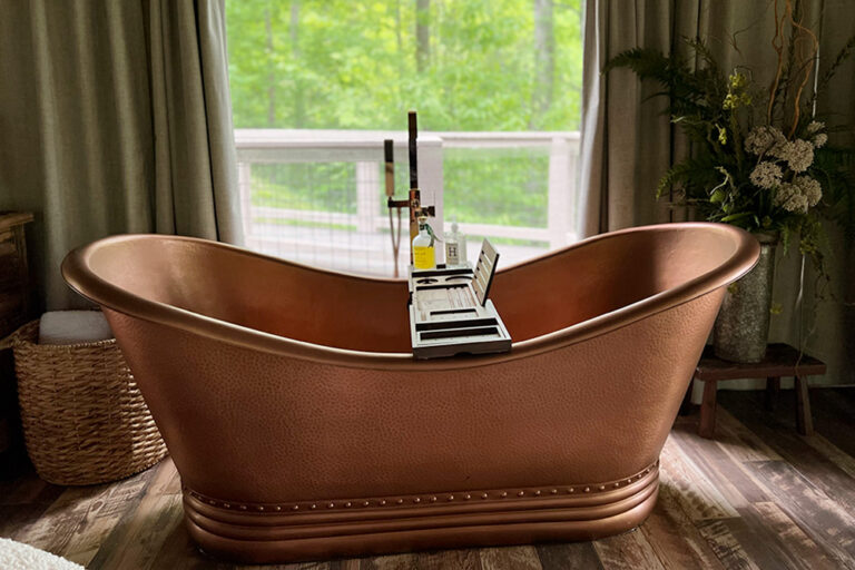 Nuthatch Tent Bathtub waynesville, north carolina