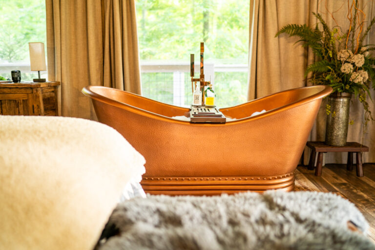 Nuthatch Tent Bathtub waynesville, north carolina